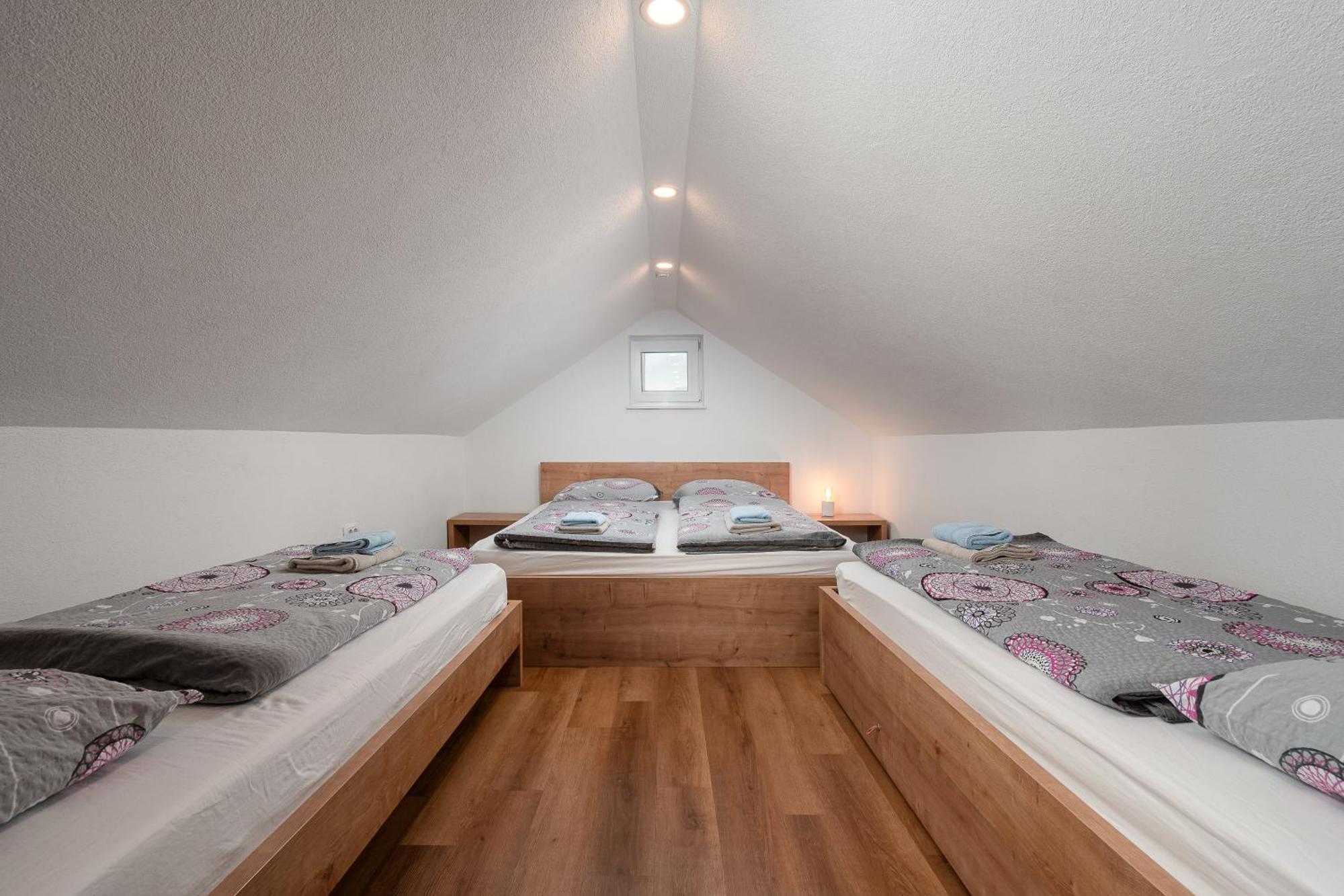 Apartmaji Enia Ratece-planica,